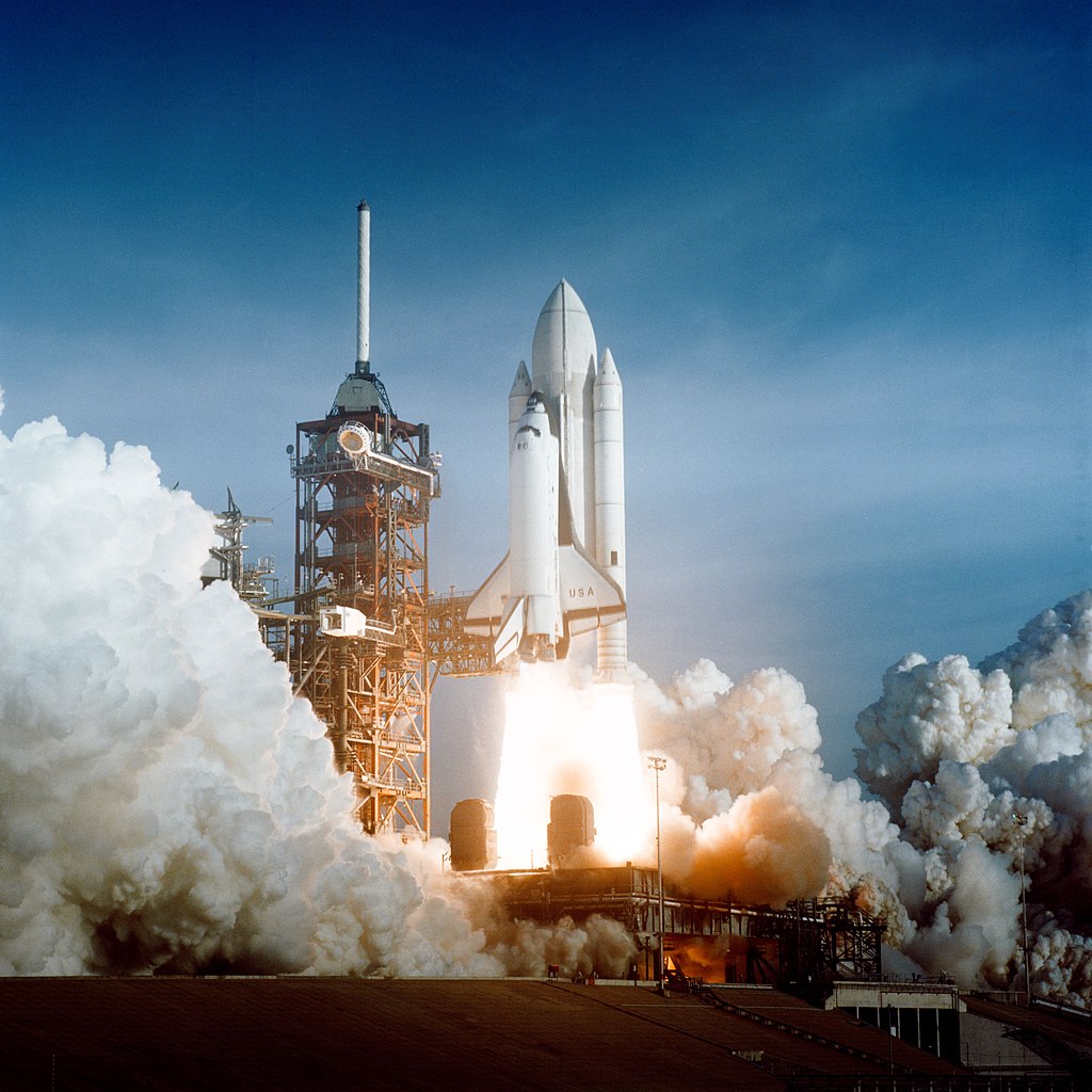 Fu il secondo orbiter costruito nell'ambito del programma Space Shuttle dopo l'Enterprise. 